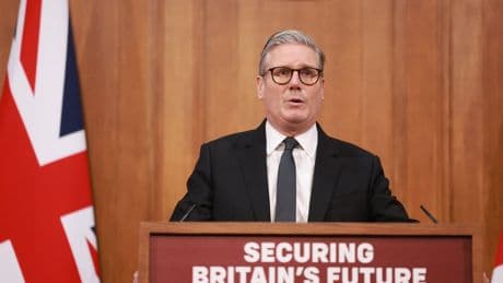 UK politics live: Starmer urged to be ‘bold’ in Brexit reset talks ahead of crunch meeting