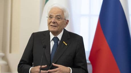 Mattarella evoca la Grande guerra: "Verso il baratro come nel 1914"