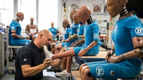 Autozulieferer: ZF will die Sanierung schneller vorantreiben