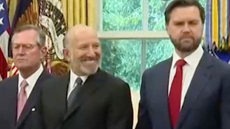 Trump ally and Mandelson laugh as Starmer references VE Day in US-UK trade deal announcement