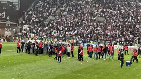 Olaylı maçta karar açıklandı! Elazığspor hükmen mağlup, Van Spor FK finalde!