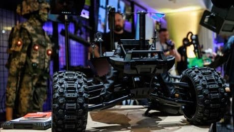 En plena oleada de bombardeos, Ucrania convoca una feria industrial de la defensa a la que acudirán ejecutivos españoles