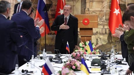 Barış masası yine Türkiye'de kurulacak! "Putin'in İstanbul teklifi tesadüf değil"