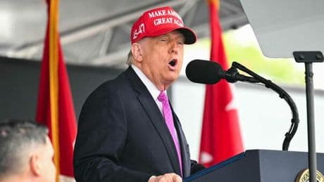 Dazi, l?Europa fa muro: «Il 10% non è un?opzione». L?ira di Trump contro Bruxelles: troppo lenta a trattare