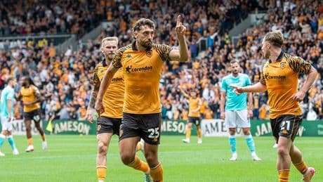 Hull City son nefeste güldü!
