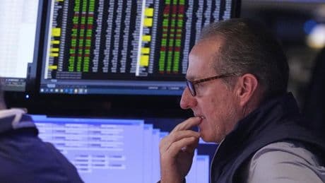 Wall Street drifts as Oracle rallies and Boeing sags