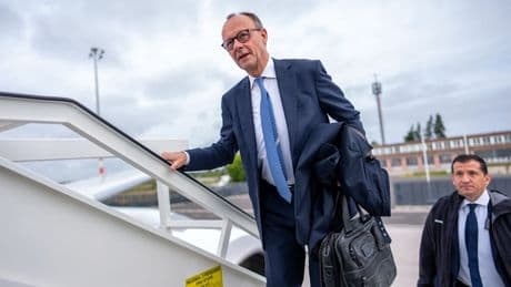 Auch der Kanzler ist dabei! - Umfrage-Überraschung für diese drei Politiker