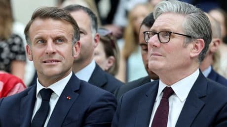 La France et le Royaume-Uni prêts à "coordonner" leur dissuasion nucléaire pour protéger l'Europe de toute "menace extrême"