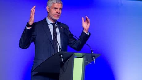 "Une menace pour la France": Laurent Wauquiez réclame un "cordon sanitaire" autour de LFI