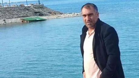 Evinin önünde silahlı saldırıya uğrayarak öldürüldü