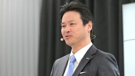 J. Tsujinaga (CEO de OMRON): "En cinco años queremos un mundo que no necesite empleados extra cualificados"