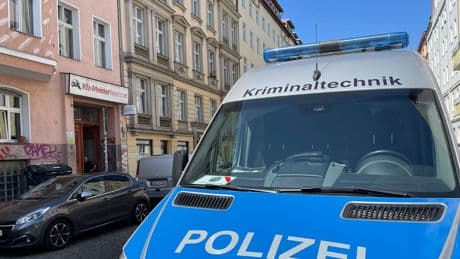 Polizei geht von Tötungsdelikt aus - Mysteriöser Leichenfund in Berliner Keller