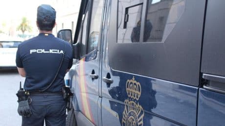 Detenido tras agredir a su mujer en la habitación de un hotel en València