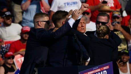 "Un échec à tous les niveaux": un rapport dénonce les erreurs à l'origine de l'assassinat manqué de Trump