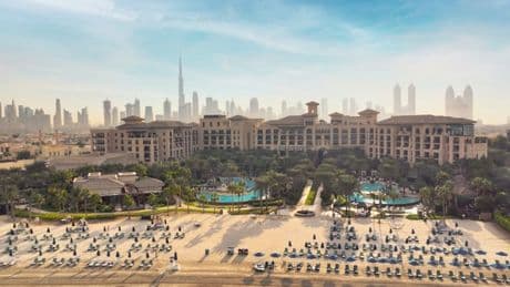 I tried two of Dubai’s best hotels — this is my honest review