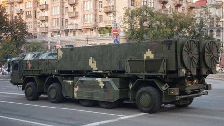 Hrim-2, il missile ucraino che può cambiare la guerra: difficile da intercettare, lunga gittata e assenza di restrizioni