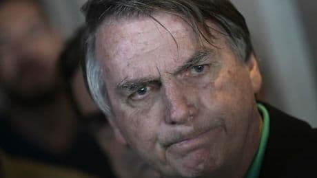 La Cour suprême brésilienne décide de ne pas placer Jaïr Bolsonaro en prison à ce stade