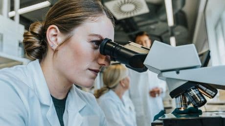 Trenta dottorati di ricerca per rilanciare  con la scienza la salute pubblica in Italia