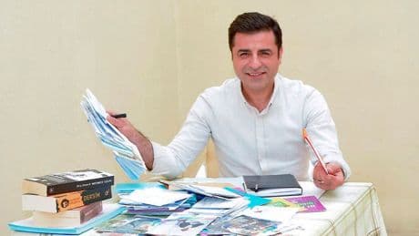 Selahattin Demirtaş: Barışla birlikte Türkiye'de yeni bir sayfa açılacak