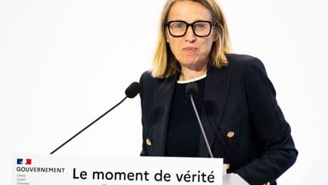 Cinquième semaine de congés : l’exécutif s’attaque à un totem social
