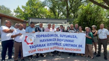 Tüm Köy Sen’den talan yasasına karşı eylem: “Toprağımız, ormanlarımız şirketlerin torbasına sığmaz”