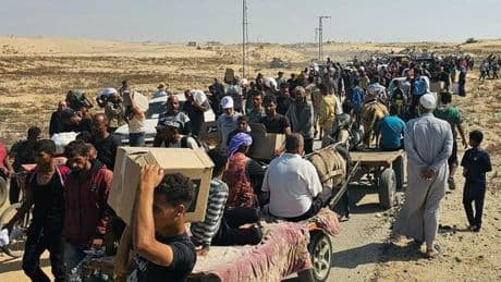 Gaza, l?inutile marcia per il cibo. Gli hub degli aiuti di Rafah chiudono per affollamento