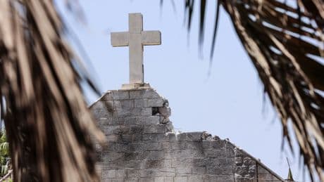 Gaza : deux morts dans une frappe israélienne sur une église catholique