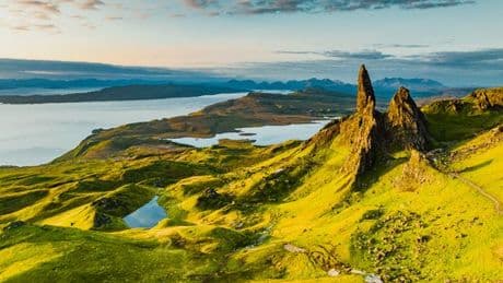 'Easiest' walking routes with world's most stunning views named - with 1 in Scotland