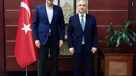 Meclis Başkanı Kurtulmuş'tan Türkiye'nin Astana Büyükelçiliği'ne ziyaret