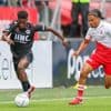 Het is na een klein halfuur nog wachten op grote kansen bij FC Utrecht - Excelsior