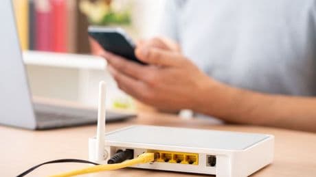 Households on benefits including Universal Credit urged to act today to get cheap broadband