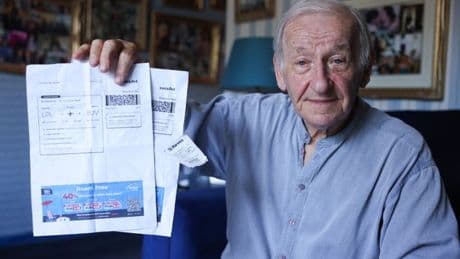 Furious tourist 'offered £21 by easyJet' after being stranded in Turkey