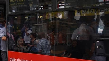 İzmir’de ulaşım ücretlerine zam