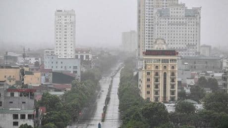 El tifón Kajiki se acerca a Vietnam: 30.000 personas evacuadas