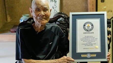 102-year-old man ‘finally satisfied’ after climbing Mount Fuji