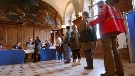 « En 2005, le débat public sur le traité constitutionnel européen bouleversé par Internet »
