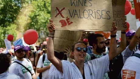 À Paris, les kinésithérapeutes refusent d’être la variable d’ajustement de l’assurance-maladie et dénoncent le gel arbitraire de leurs revenus