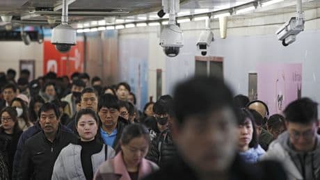 El fenómeno de DeepSeek arrasa en China seis meses después de romper el mercado: de reconocimiento facial a redactar sentencias