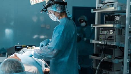 Hernia, una dolencia que no conviene minimizar: la importancia de tratarla a tiempo