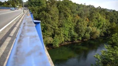 Muere en Pontevedra el menor que permanecía hospitalizado tras lanzarse desde un puente