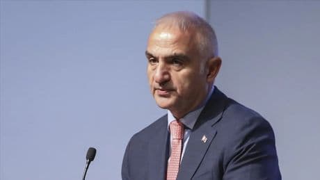 Bakan Ersoy: Türkiye'yi turizmde küresel bir marka haline getirmeye devam edeceğiz