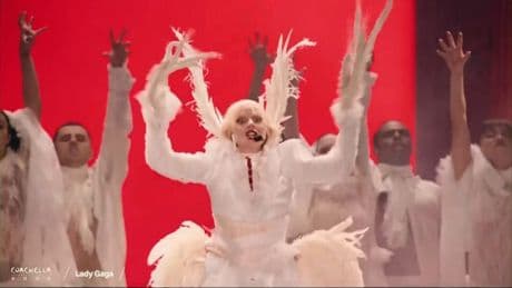 Lady Gaga estrena el vídeo de 'The Dead Dance', filmado en México y dirigido por Tim Burton