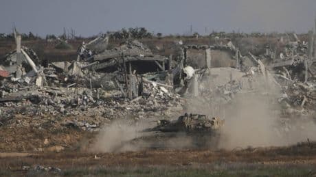 «On ne voit pas la finalité politique de ce massacre, si ce n'est de vider la bande de Gaza», selon Agnès Levallois