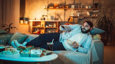 Weight gain under 30 doubles risk of early death - see what ages risk increases