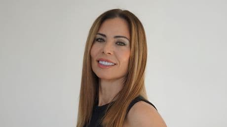 Begoña del Campo, neuropsicóloga: “Rezar o hablar con el universo antes de dormir activa un proceso de neurotransformación que cambia tu enfoque mental y transforma tu energía”
