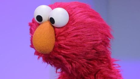 Hackean la cuenta de Elmo de Barrio Sésamo en la red social X de Elon Musk: "Todos los judíos deben ser exterminados"