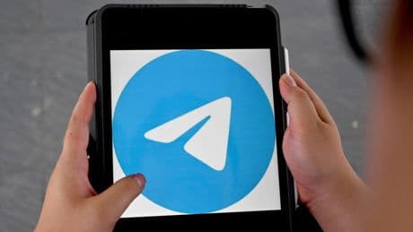 An independent Russian website reveals links between Telegram and Russian FSB