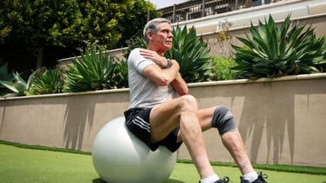 «À 68 ans, j’ai tout changé» : le Dr Topol et les secrets de ceux qui vieillissent sans maladie