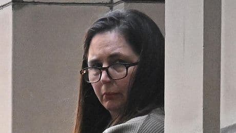 Una mujer envenena a tres familiares de su exmarido con setas en Australia