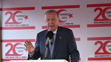 Başkan Erdoğan KKTC'den Türkiye'ye döndü!